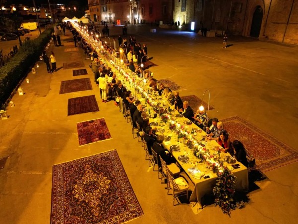 LA CENA DEI 400 A PALAZZO REALE